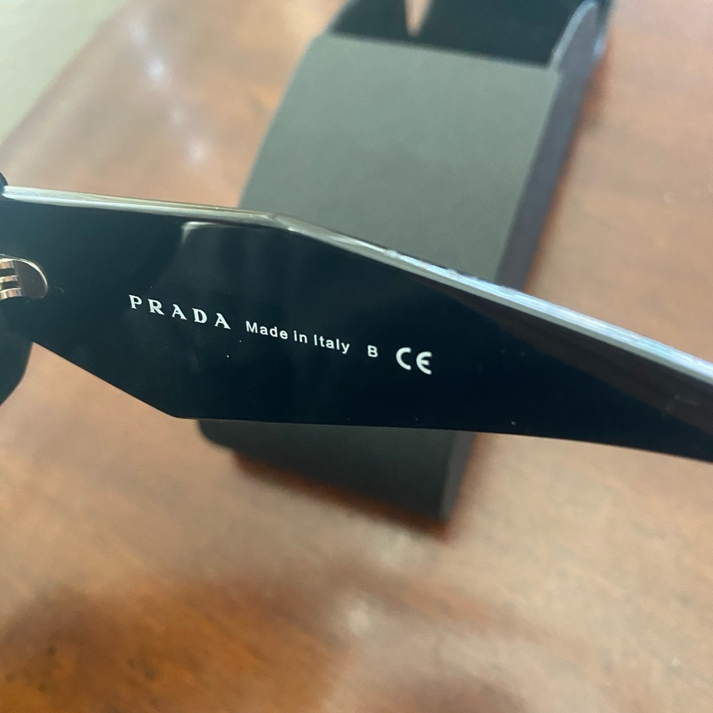 Prada Rectangular glasses - Picture 12 of 12
